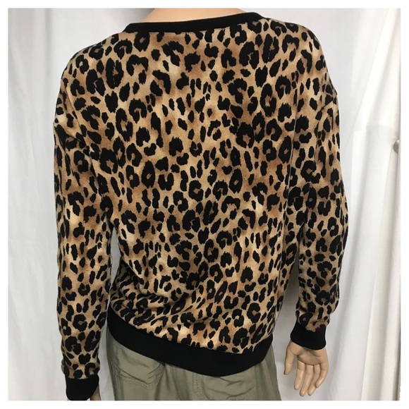 😳SALE😳F21 Animal Print Sweater w/studs. Small - Picture 2 of 5